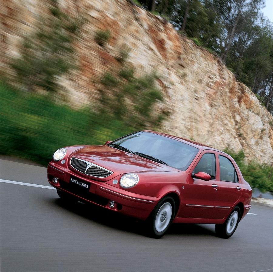  Lancia Lybra 1999 года  (фото 11 из 67)